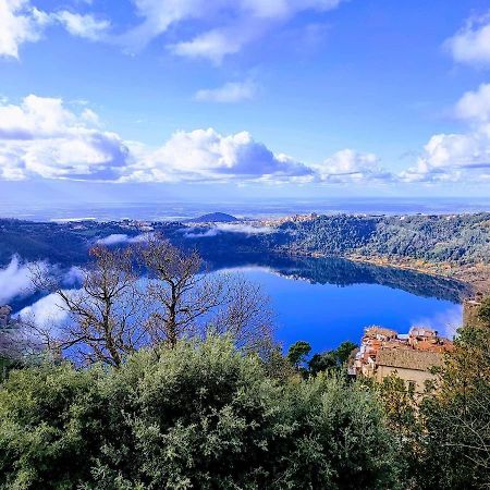 Isola Sul Lago Nemi Exterior foto
